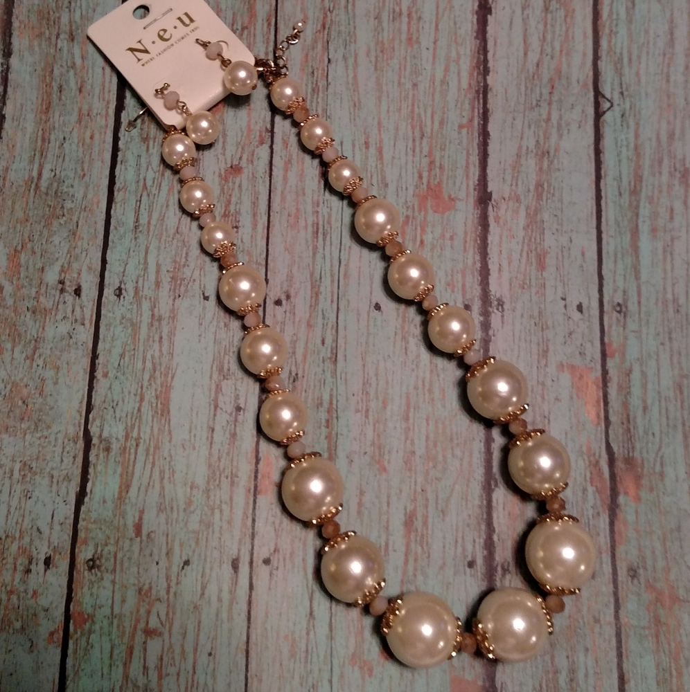 Womens pearls with earrings